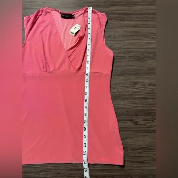 The Limited Pink Sleeveless Blouse Size M NWT - Picture 3 of 5